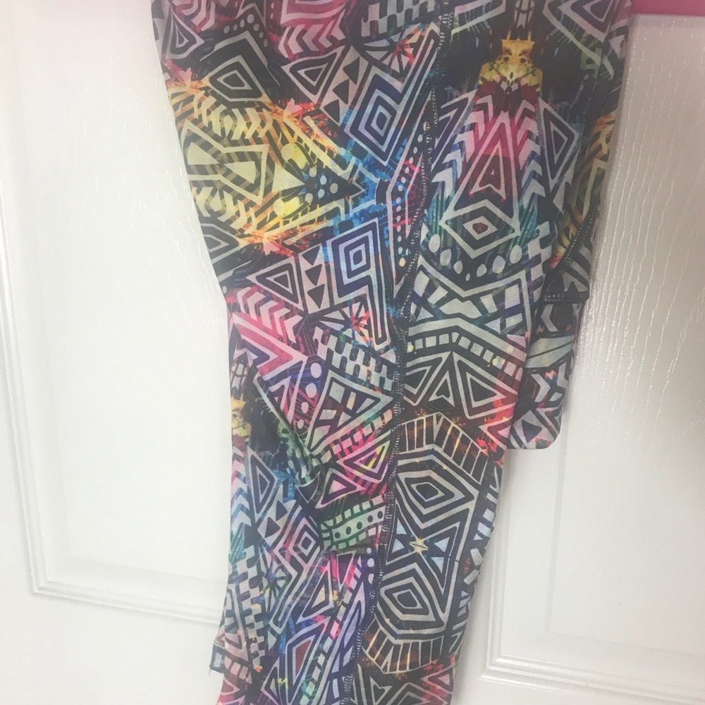 Barely worn Lularoe crop workout leggings